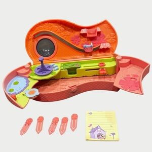 Littlest Pet Shop Teeniest Tiniest Store ‘n Go Pencil Case Playset 2007